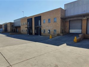 592 m² Industrial space in Longmeadow