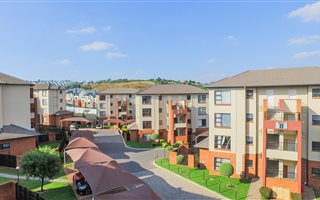 2 Bedroom Townhouse in Oakdene