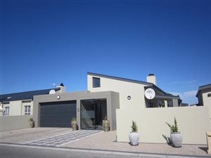 3 Bed House in Sunset Estate