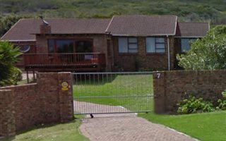 3 Bedroom House in Beachview