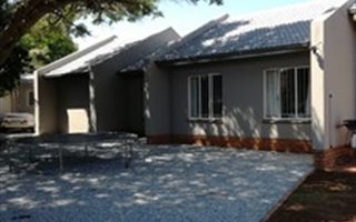 4 Bedroom House in Pierre van Ryneveld