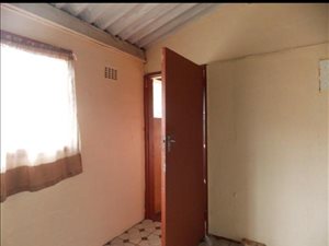 2 Bed Apartment in Clayfield