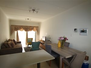 2 Bed Apartment in Dainfern