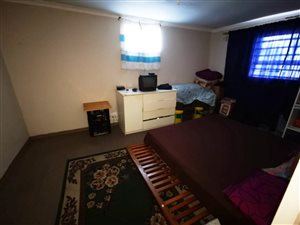 4 Bed House in Lavender Hill