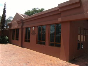 200 m² Office Space in Norwood