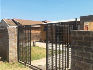 2 Bed House in Orange Farm