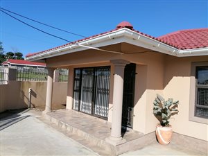 3 Bed House in Umlazi