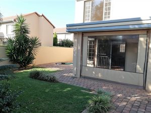 2 Bed Townhouse in Willow Park Manor