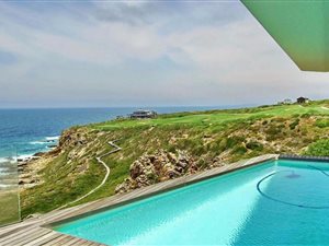 5 Bed House in Pinnacle Point Golf Estate