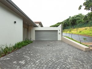 3 Bed House in Lazuli Estate