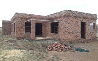 5 Bedroom House in Dreamlands