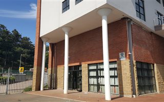 338 m² Commercial space in Greenwood Park