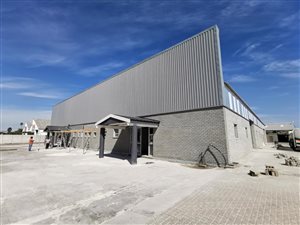 860 m² Commercial space in Kuilsriver