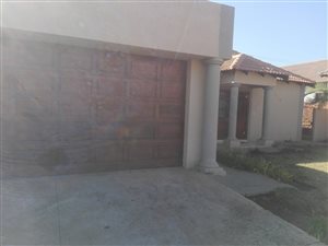 3 Bed Simplex in Heatherview