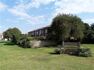 2 Bed Townhouse in Edenglen