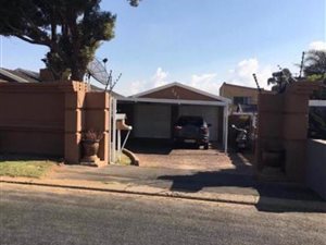 4 Bed House in Evans Park