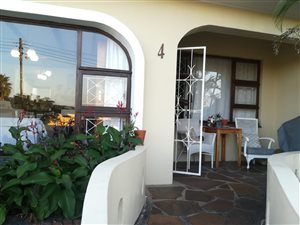 2 Bed House in Beacon Bay