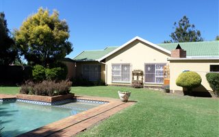 3 Bedroom House in Brackendowns