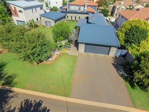 4 Bed House in Midfield Estate
