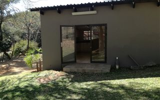 500 m² Farm in Brits