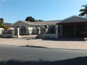 6 Bed House in Ferndale
