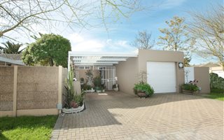3 Bedroom Cluster in Sonstraal Heights
