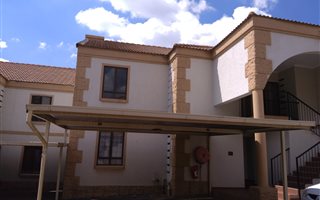 2 Bedroom Townhouse in Ruiterhof