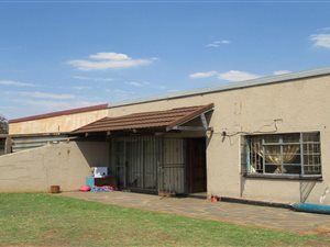 2 Bed House in Vanderbijlpark Central