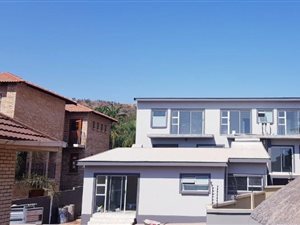 3 Bed House in Montana Park