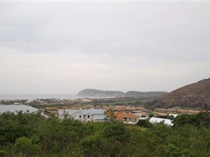 932 m² Land available in Whale Rock