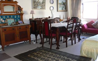 2 Bedroom Flat in Quigney