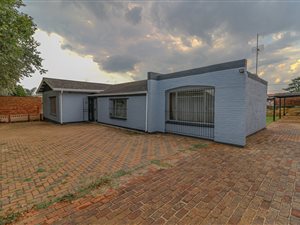 3 Bed House in East Geduld