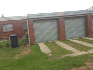 2 Bed House in Glen Austin