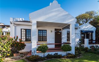 2 Bedroom Simplex in Bromhof
