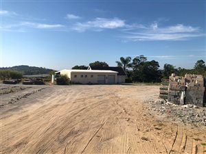 2000 m² Commercial space in Uvongo