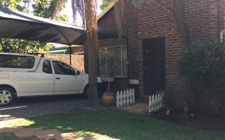 2 Bedroom House in Garsfontein