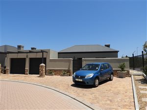 3 Bed House in Atlantic Beach Golf Estate