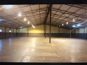 1200 m² Commercial space in Roodeplaat