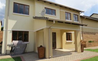 4 Bedroom Apartment in Eldo View