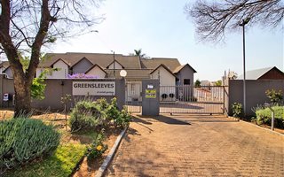 2 Bedroom Townhouse in Corlett Gardens