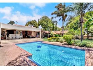 4 Bed House in River Club