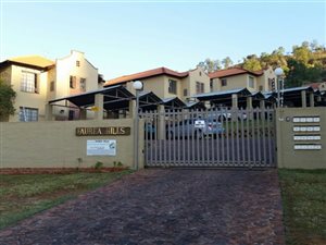 3 Bed Apartment in Rustenburg North