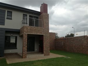 2 Bed Duplex in Doornpoort and surrounds