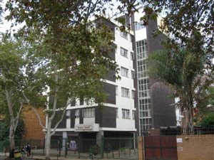 2 Bed Apartment in Sunnyside