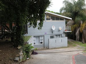 6 Bed House in Vincent