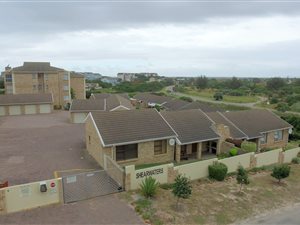 2 Bed Townhouse in Aston Bay