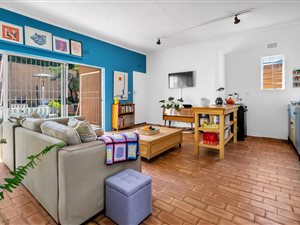 2 Bed House in Brixton