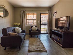 2 Bed Apartment in Heuweloord
