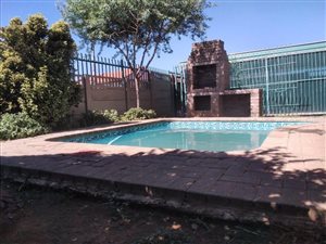 4 Bed Townhouse in Pellissier
