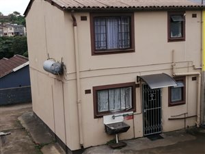 5 Bed Duplex in Longcroft